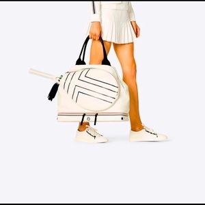 ISO Tory Burch Canvas 🎾 bag